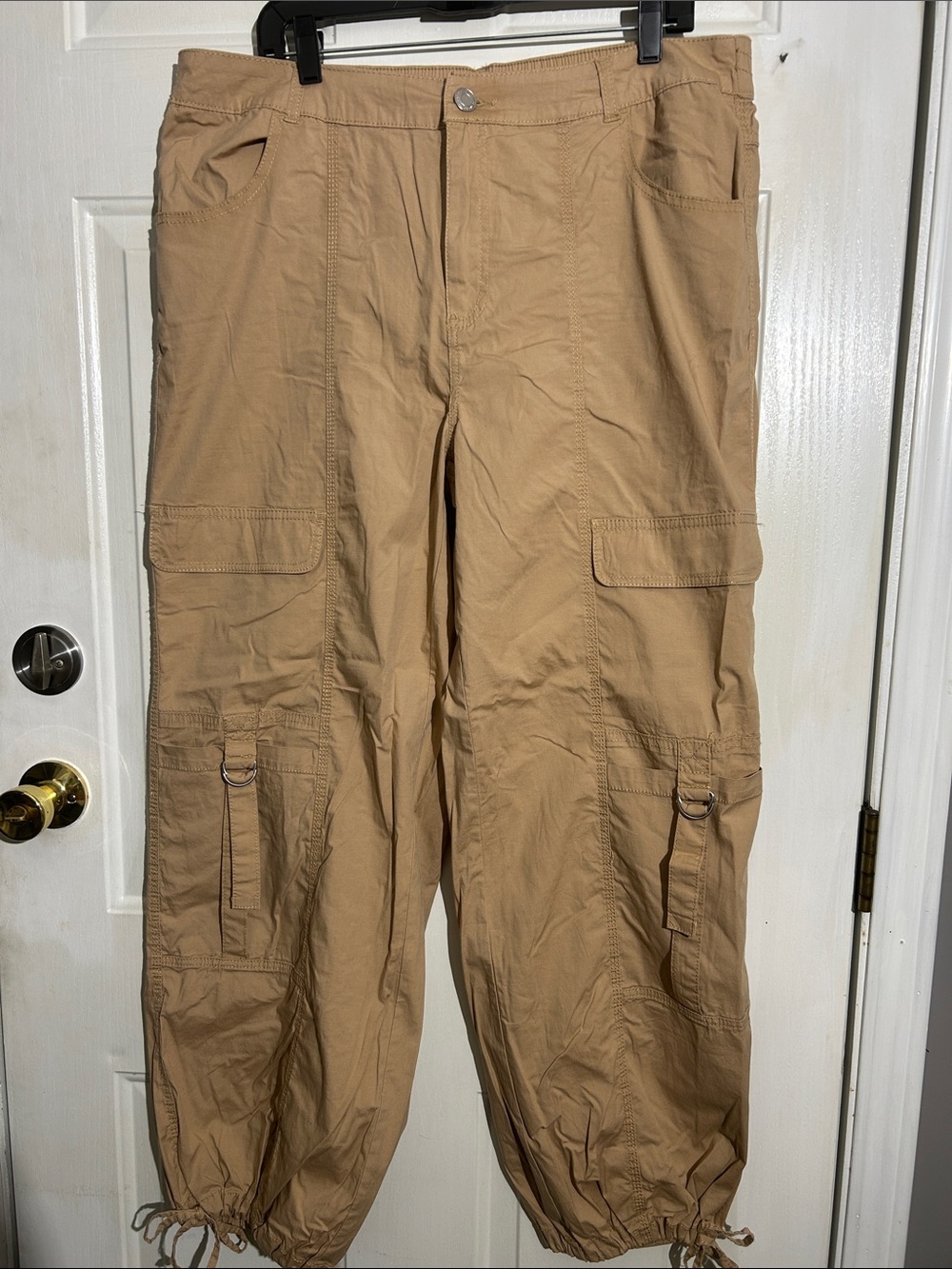 No Boundaries Womens Khaki Cargo Pants with Drawcord Ankles